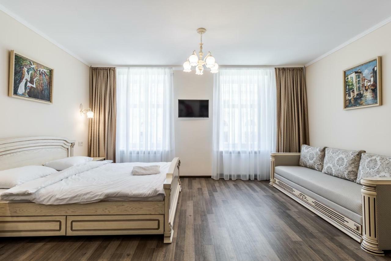 Opera House Apartment 3 Lviv Exteriör bild