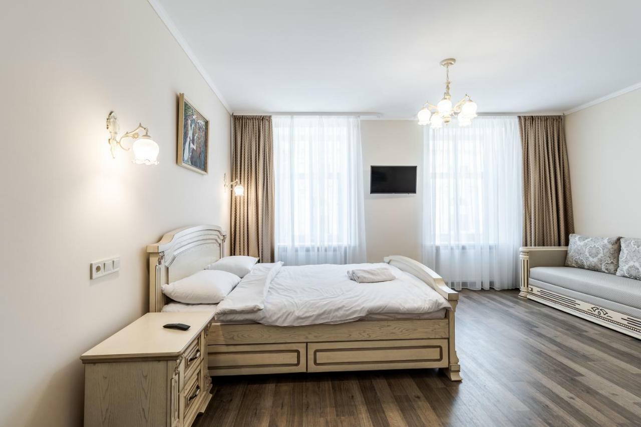 Opera House Apartment 3 Lviv Exteriör bild